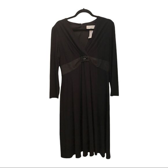Jessica Howard black dress   - Picture 1 of 5